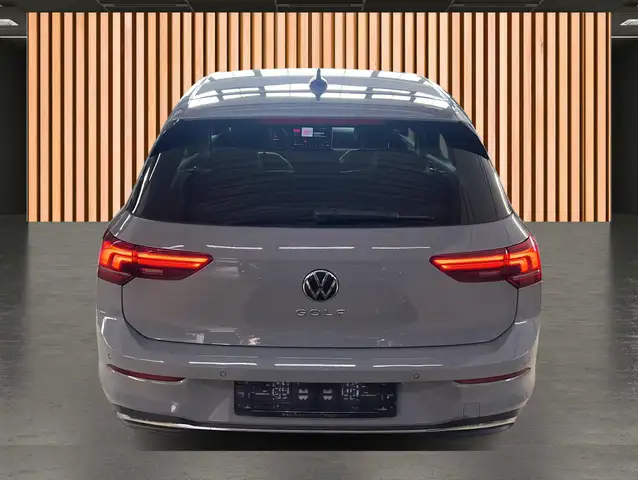 Volkswagen Golf view 22