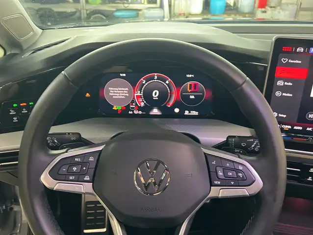 Volkswagen Golf view 7