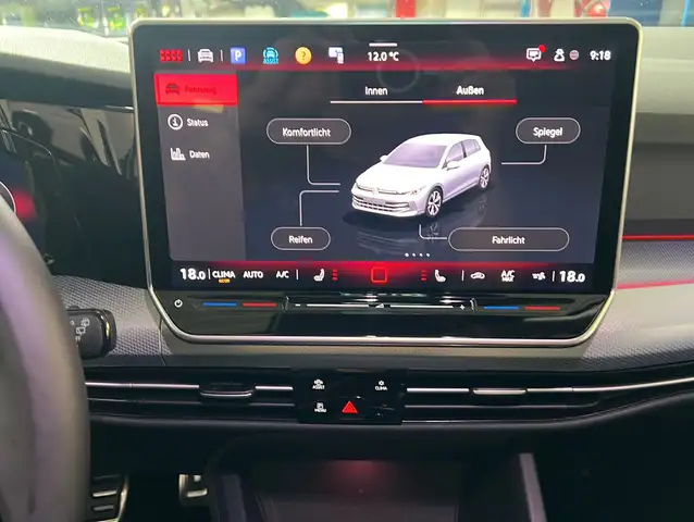 Volkswagen Golf view 12