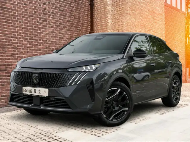 Peugeot 3008 view 2