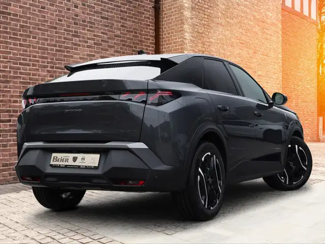 Peugeot 3008 view 4