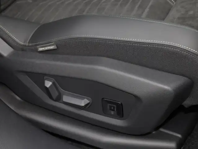 Peugeot 3008 view 11
