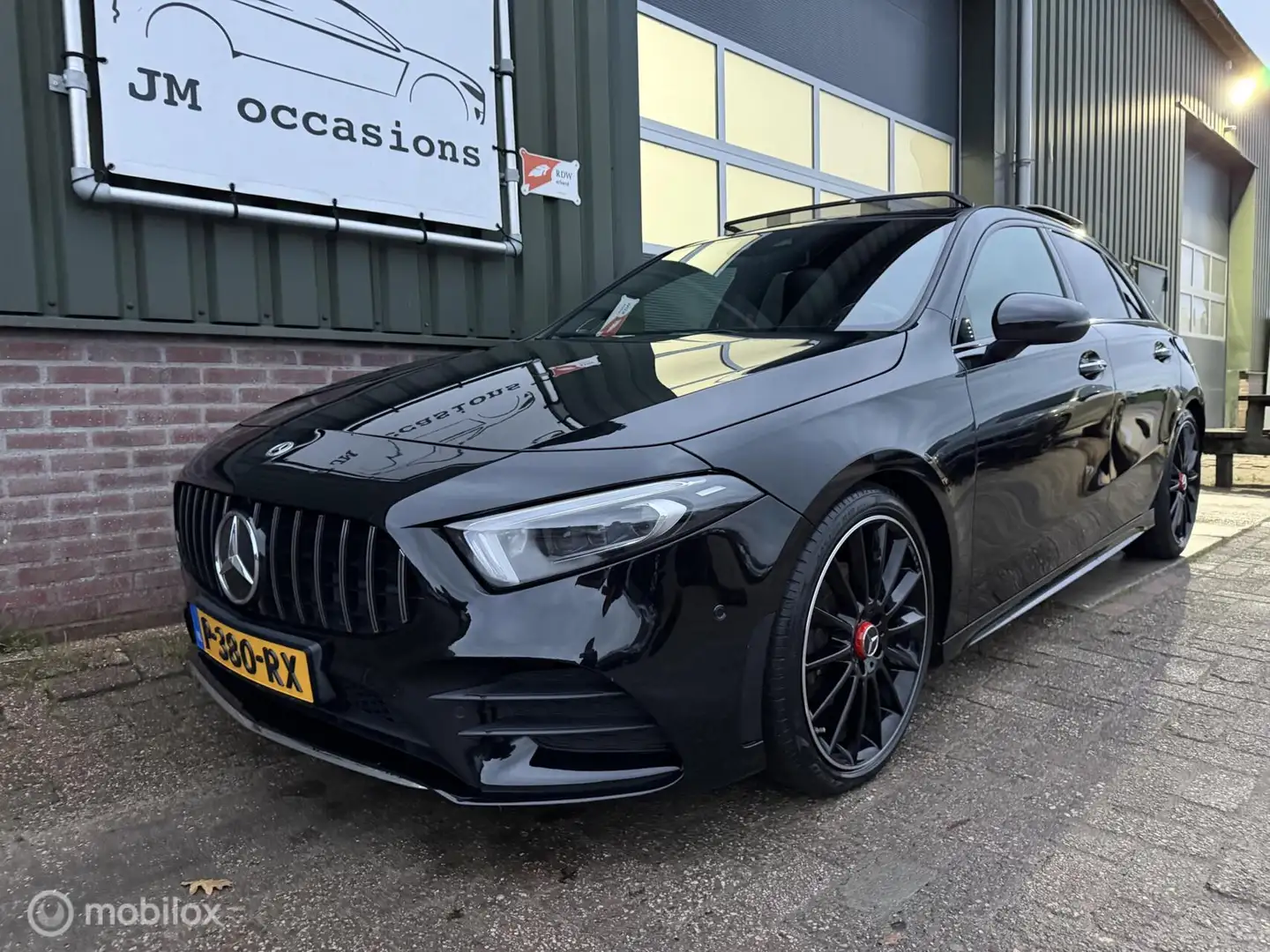 Mercedes-Benz A 200 Solution AMG|Pano|Camera|Burmeister|Led Noir - 2