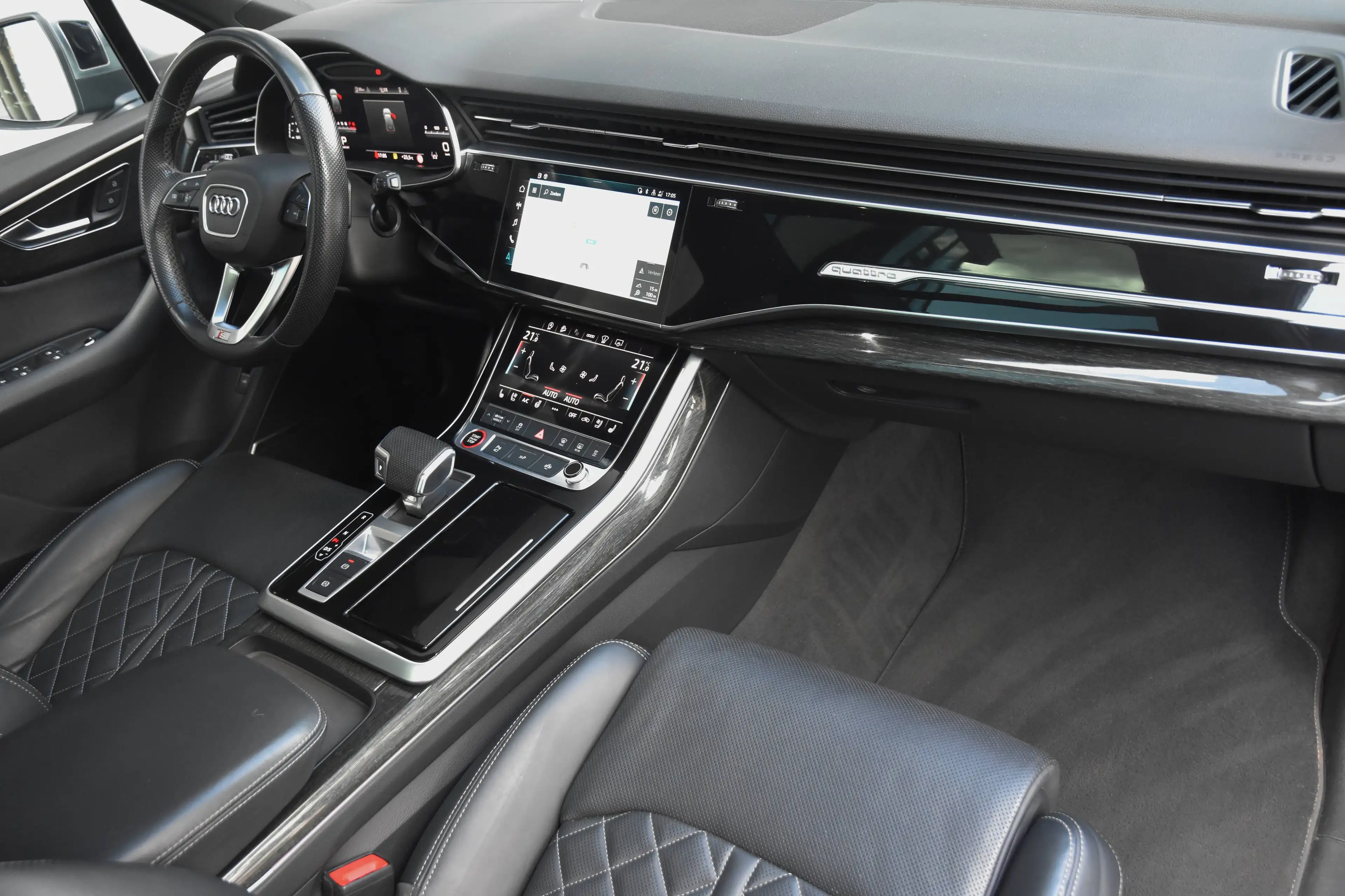 Audi SQ7 4.0 TFSi V8 QUATTRO TIPTRONIC *** GOODWOOD GREEN PEARL *** — photo 13