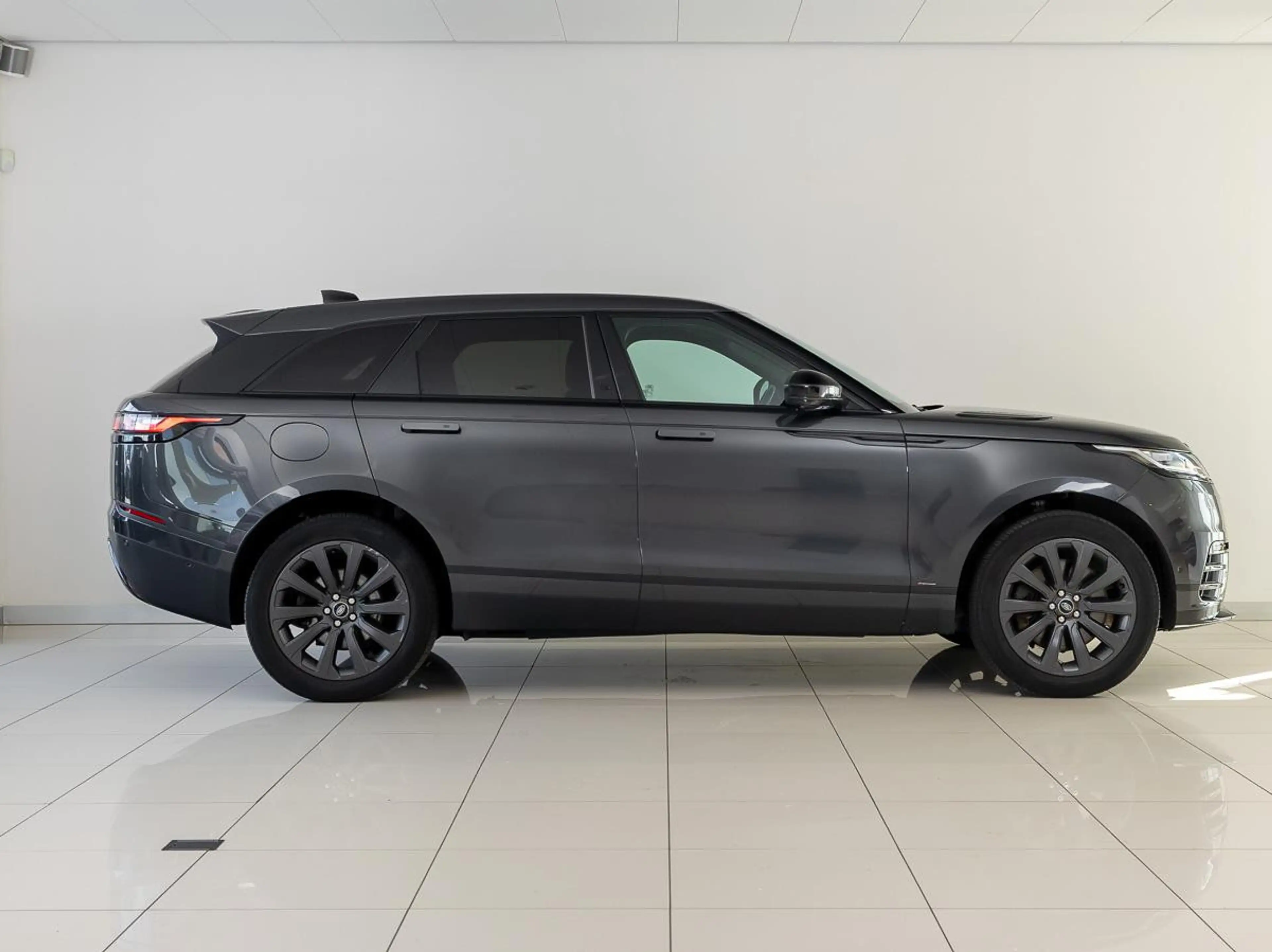 Land Rover Range Rover Velar 2.0 P400e Edition | Trekhaak | Head-Up | Meridian — photo 6