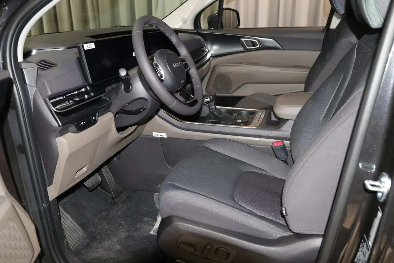 Kia Carnival fotografie Kia Carnival