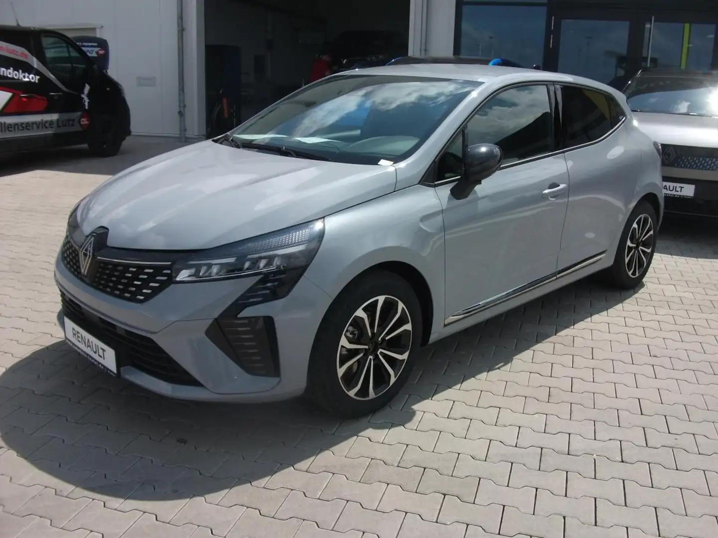 Renault Clio Techno Eco-G 100 Benzin & LPG "Winter-City-Look-Pa Grau - 2
