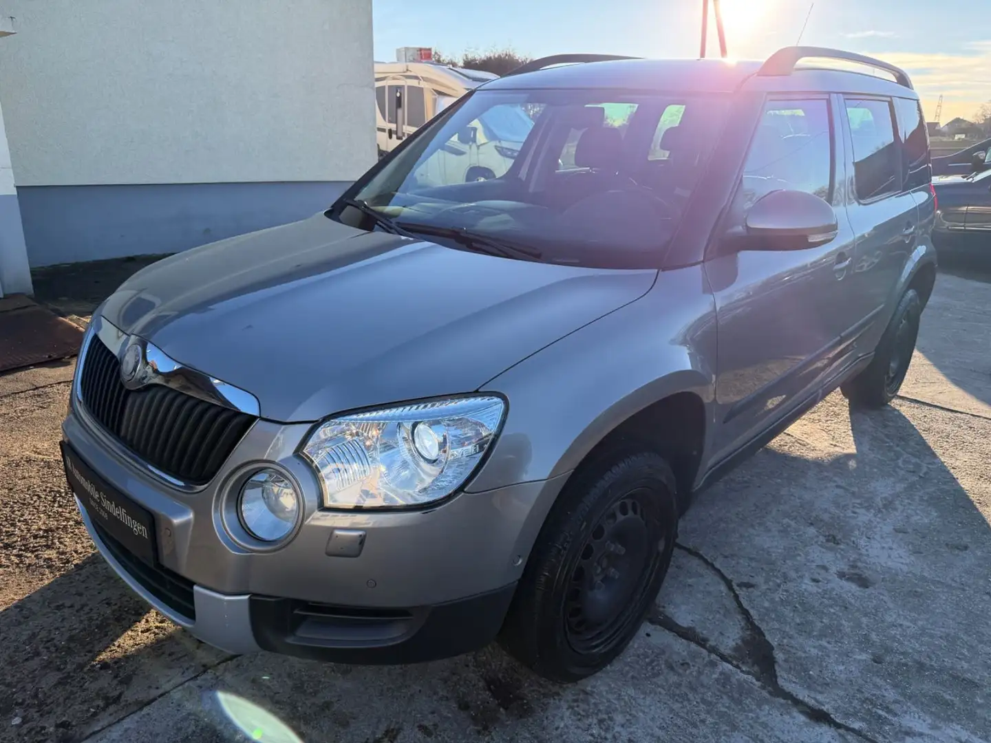 Skoda Yeti 2.0 TDI DSG Experience 4x4*AHK*XEN* Beige - 1
