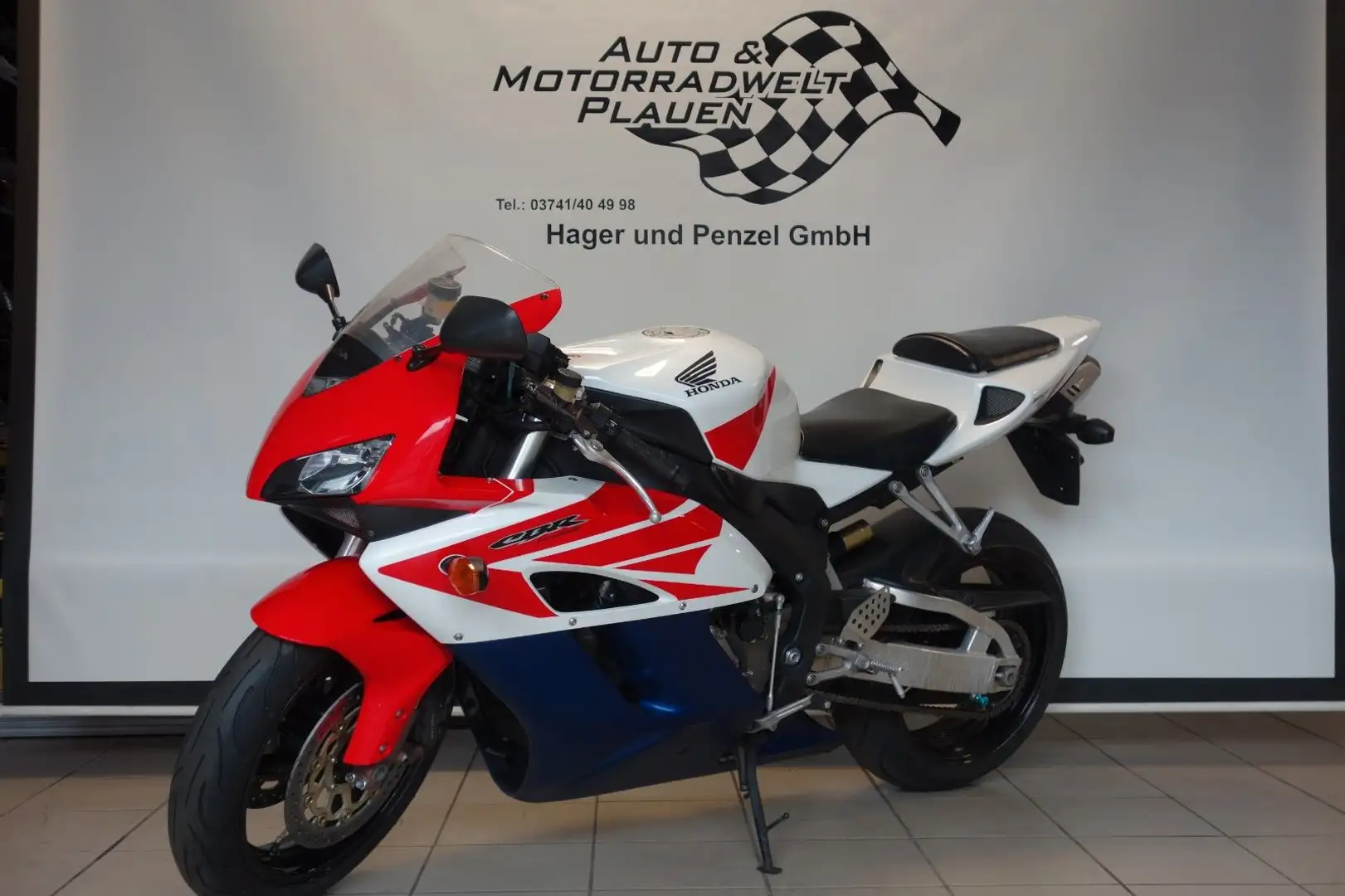 Honda Fireblade CBR1000RR SC57 Top Zustand Blanc - 1