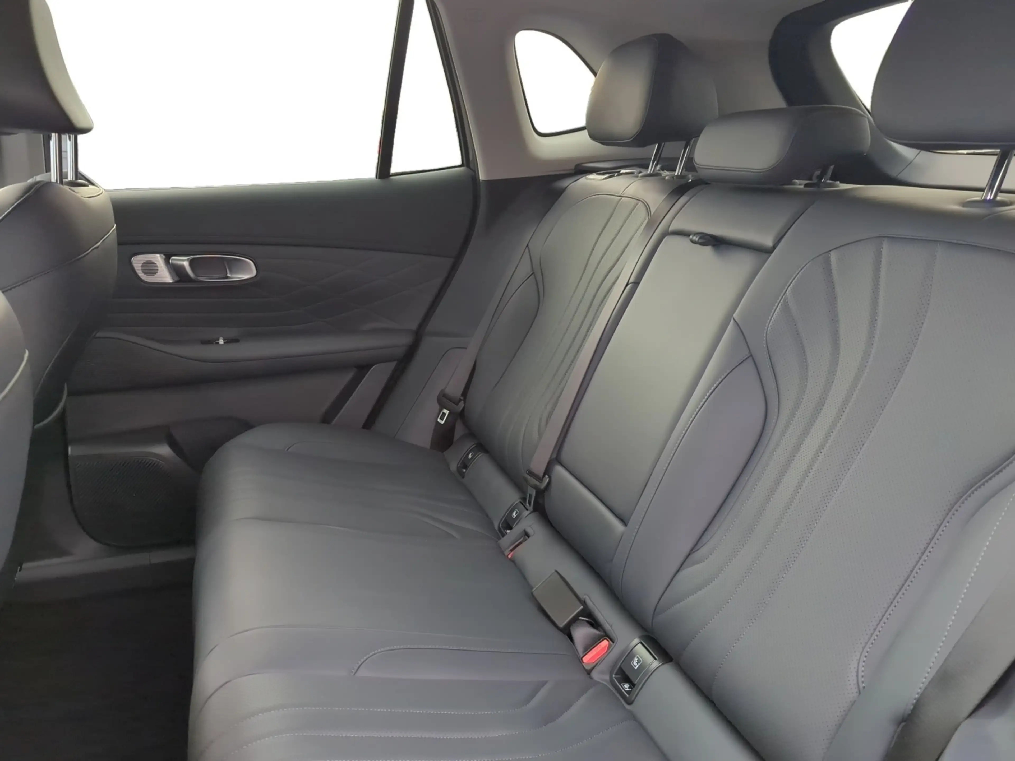 Geely Starray EM-i Max+ APP*GRA*ACC*NAVI*SHZ*RFK — photo 9