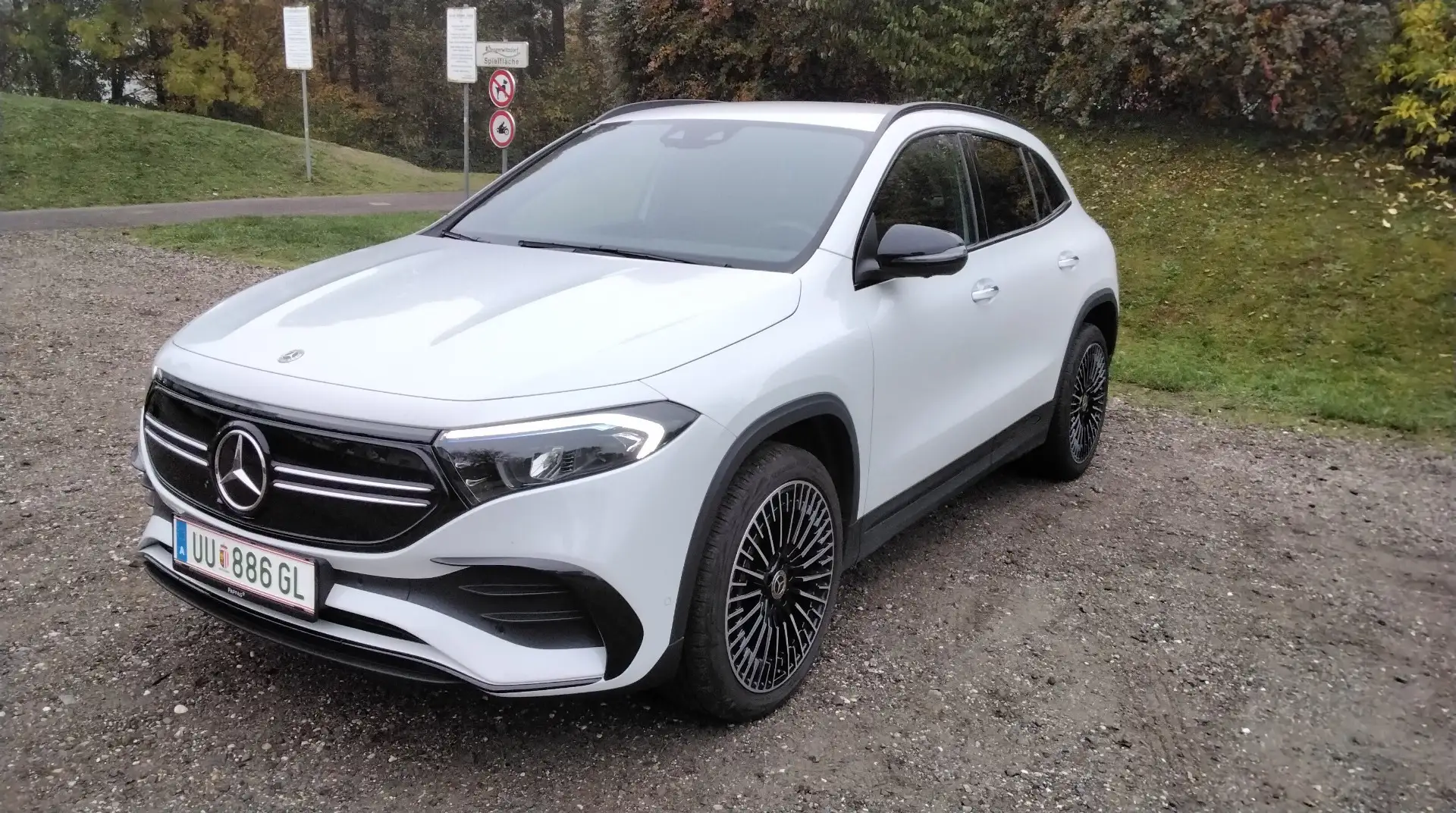 Mercedes-Benz EQA 300 4MATIC 66,5kWh Aut. AMG Line, Innen/Außen Alb - 2