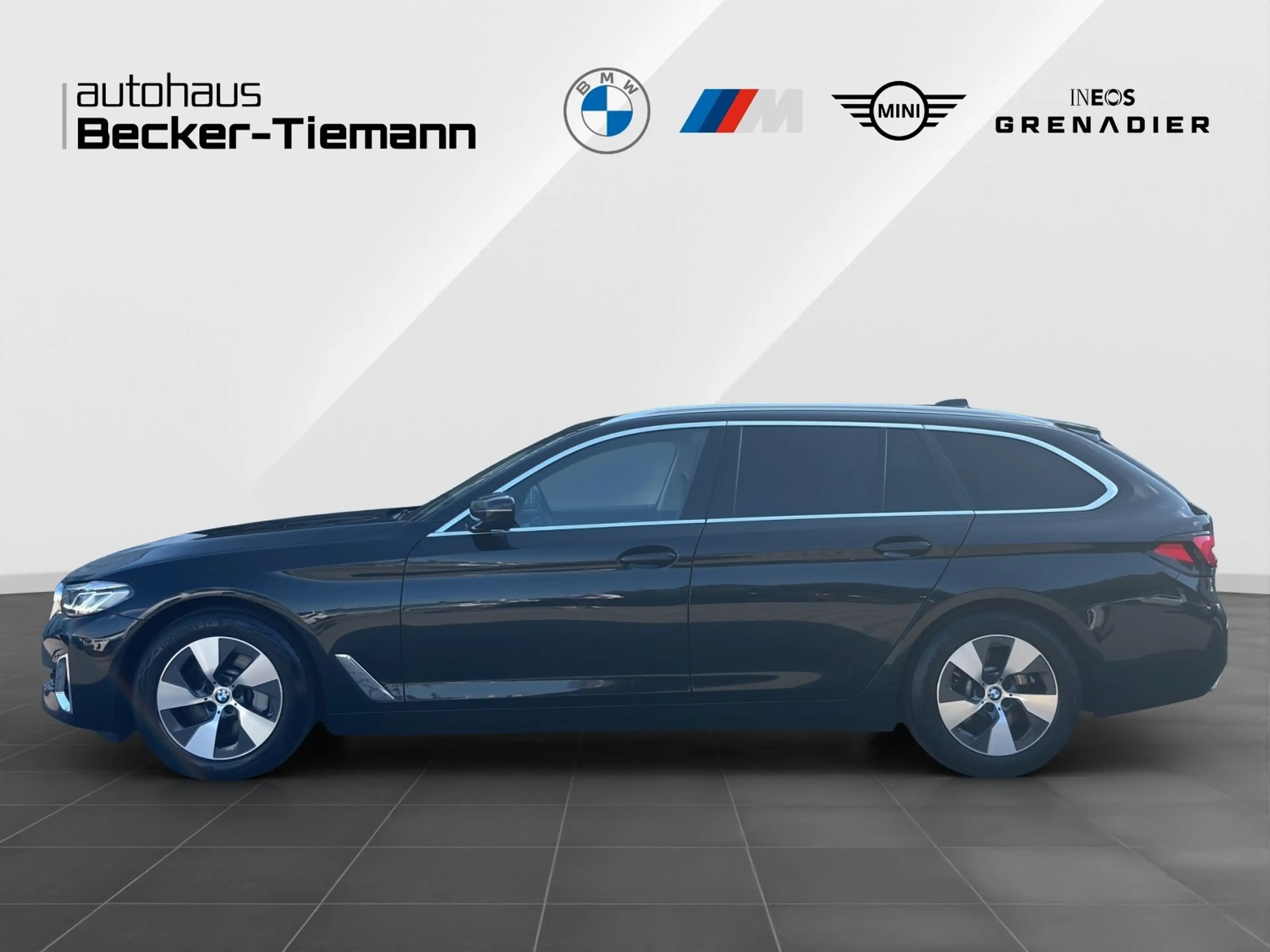 BMW 530 i Touring Luxury Line | Driv.Assist | Parkassisten — photo 3