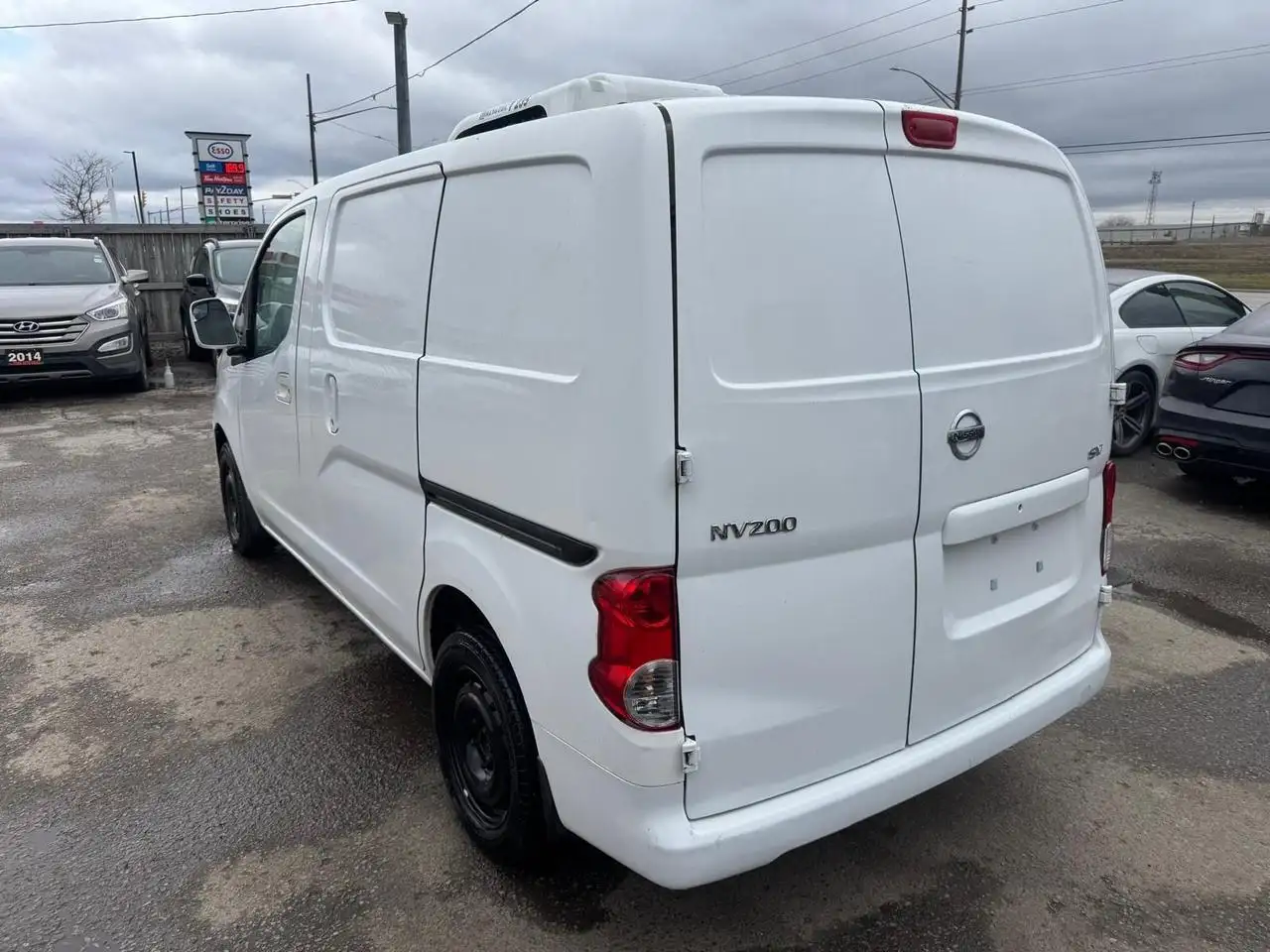 Nissan NV200 снимка Nissan NV200