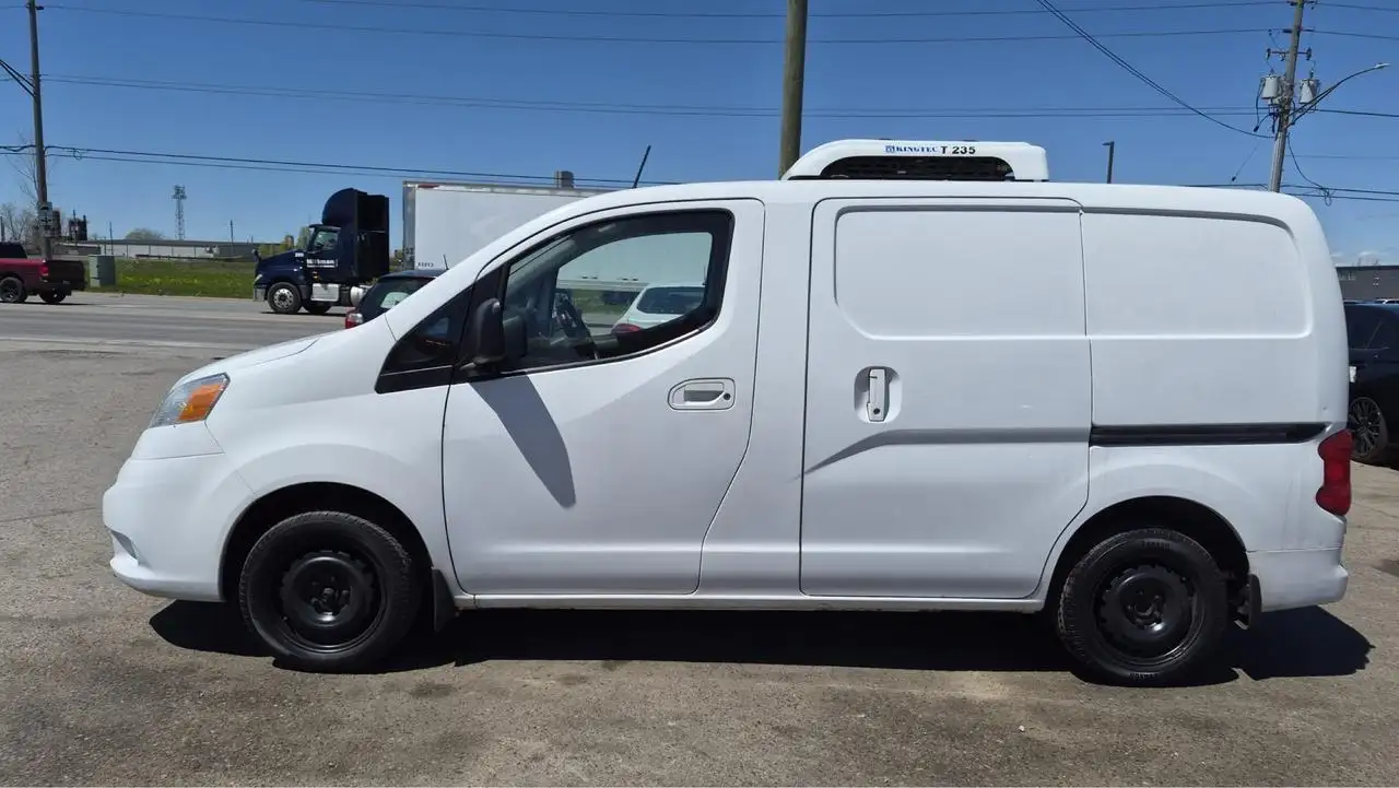 Nissan NV200 photo Nissan NV200