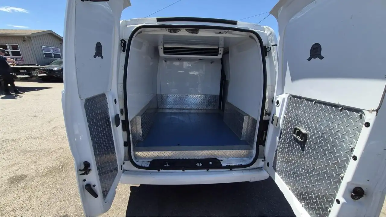 Nissan NV200 photo Nissan NV200