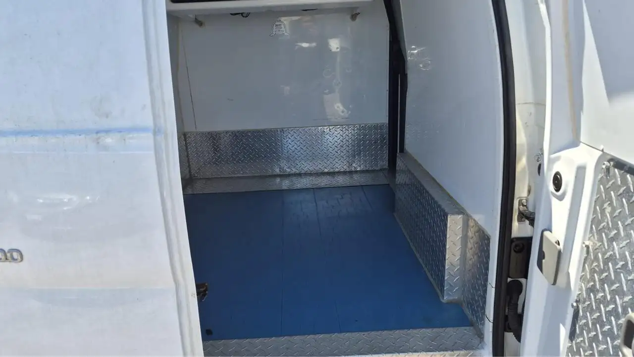 Nissan NV200 photo Nissan NV200