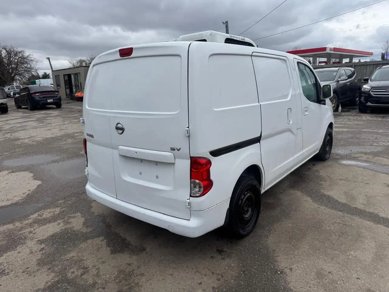 Nissan NV200 снимка Nissan NV200