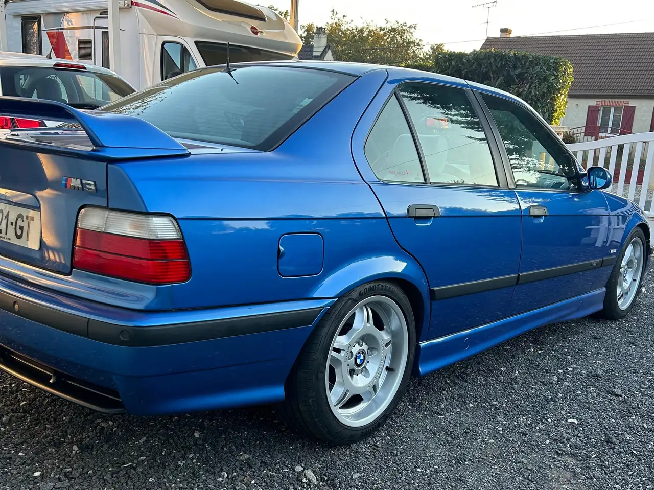 BMW M3 3.2, foto 3
