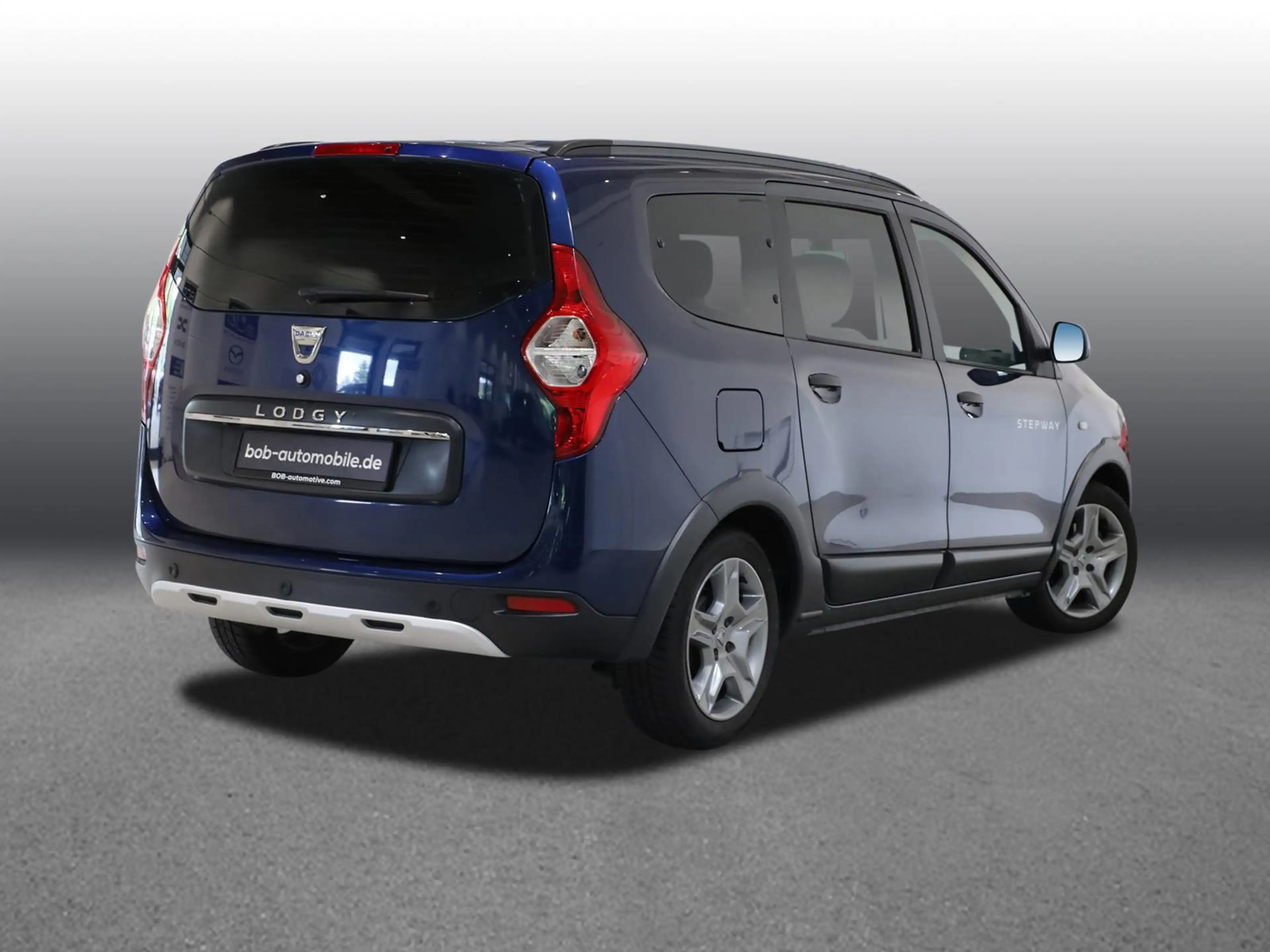 Dacia Lodgy Stepway TCe 130 7-Sitzer NAVI SHZ RFK PDC — photo 2