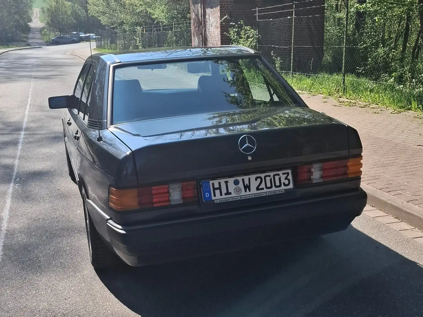Mercedes-Benz 190 E Grau - 2