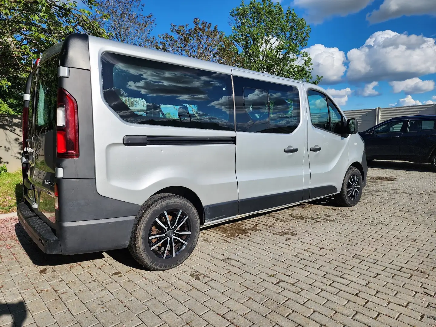 Opel Vivaro Grigio - 2