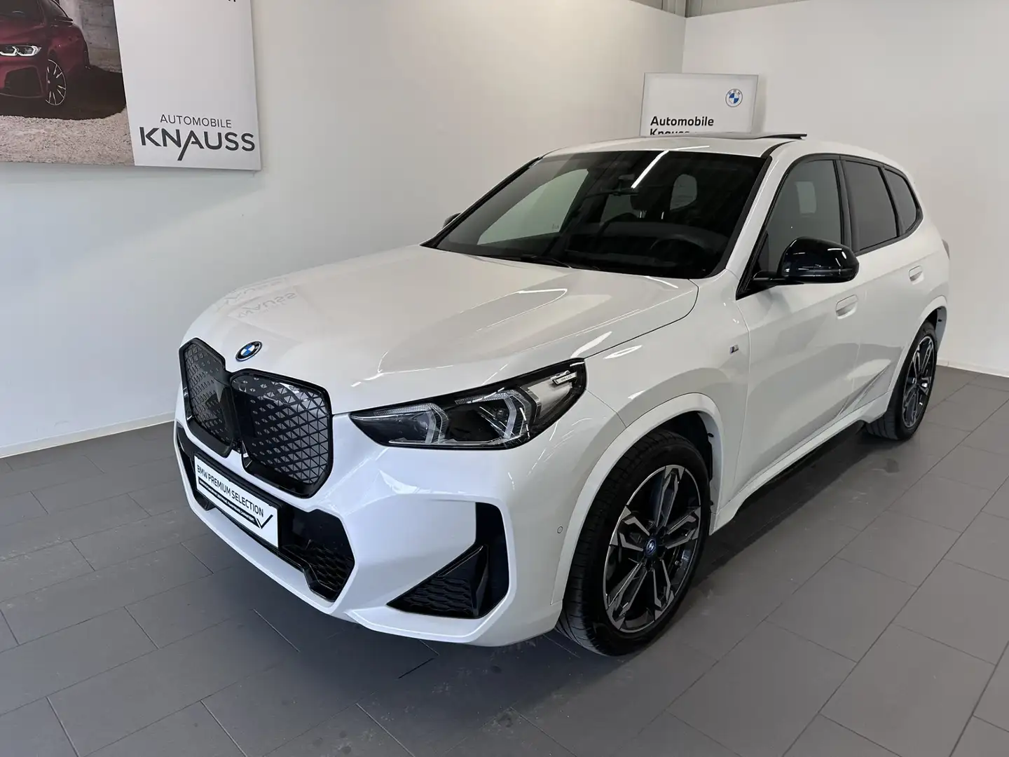 BMW iX1 iX1 xDrive30 Blanc - 2
