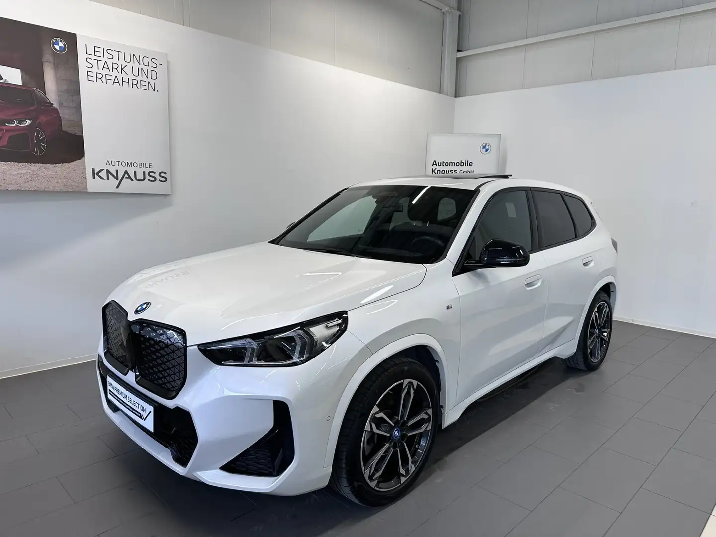 BMW iX1 iX1 xDrive30 Blanc - 1