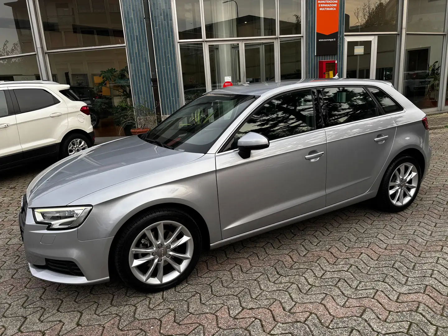 Audi A3 Sportback 1.6 Tdi 110 CV S-Tronic Argento - 1