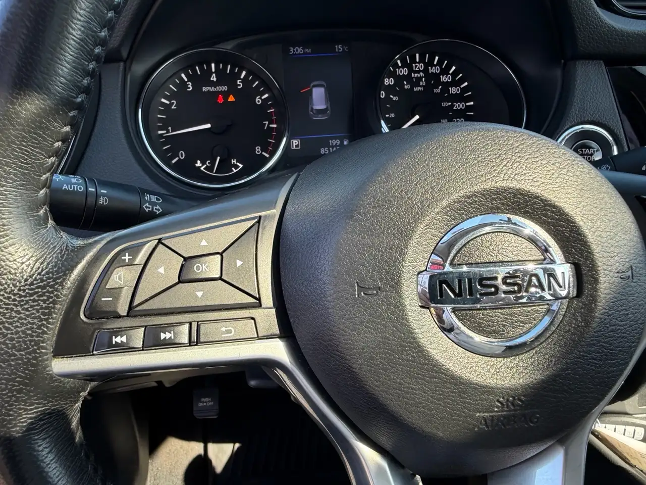 Nissan Rogue снимка Nissan Rogue
