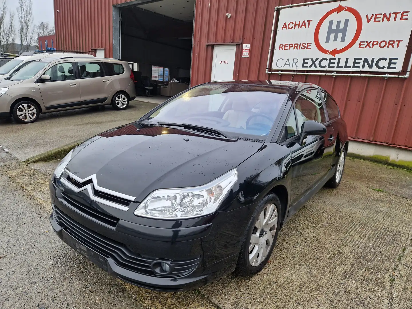 Citroen C4 C4 1.6 HDi VTS FAP BMP/EGMV Zwart - 2