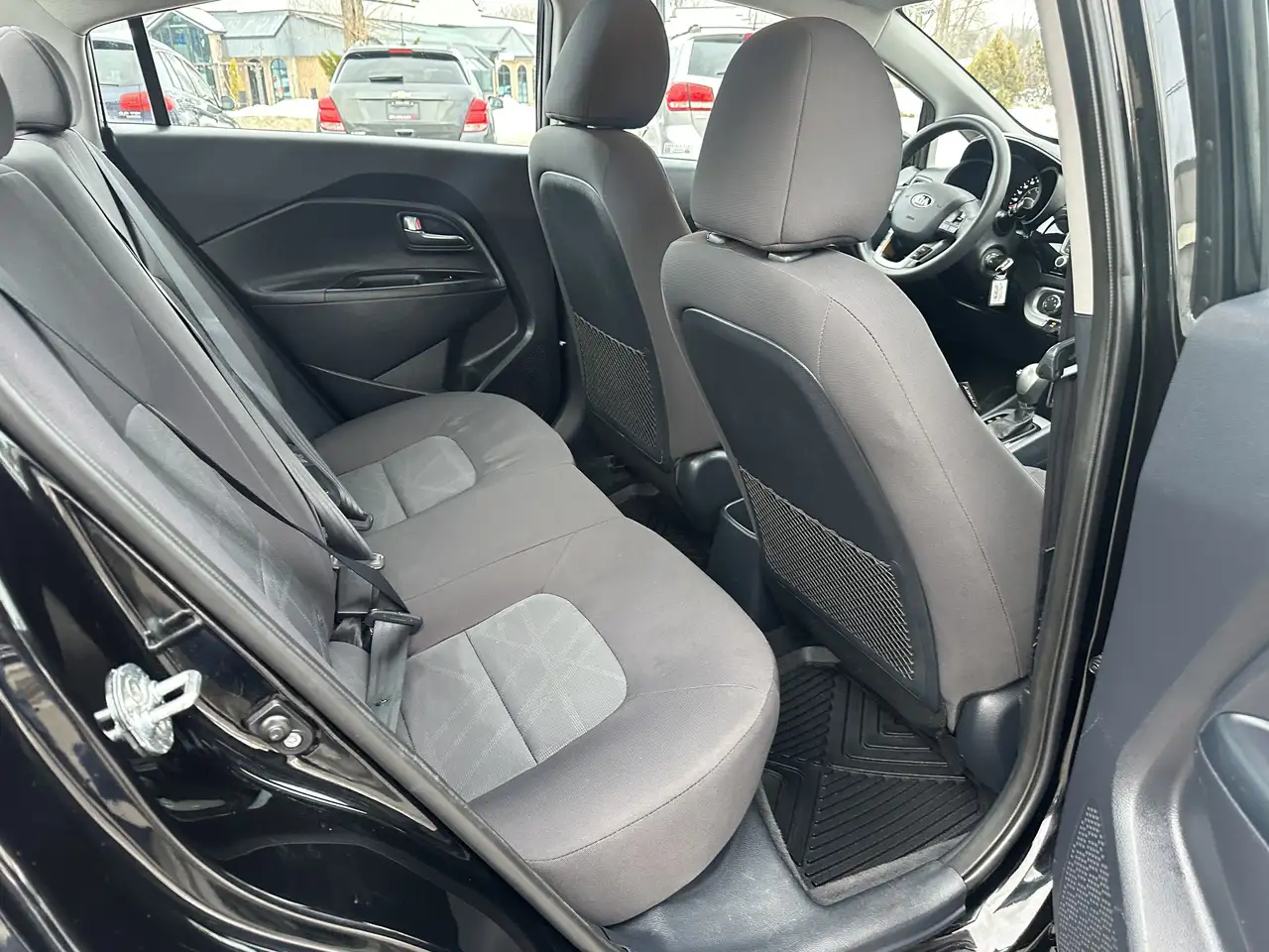 Kia Rio снимка Kia Rio
