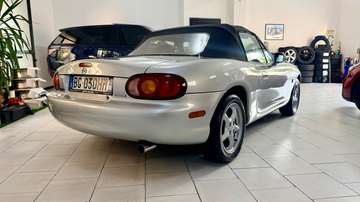 MX-5 II 1998 1.6i 16v