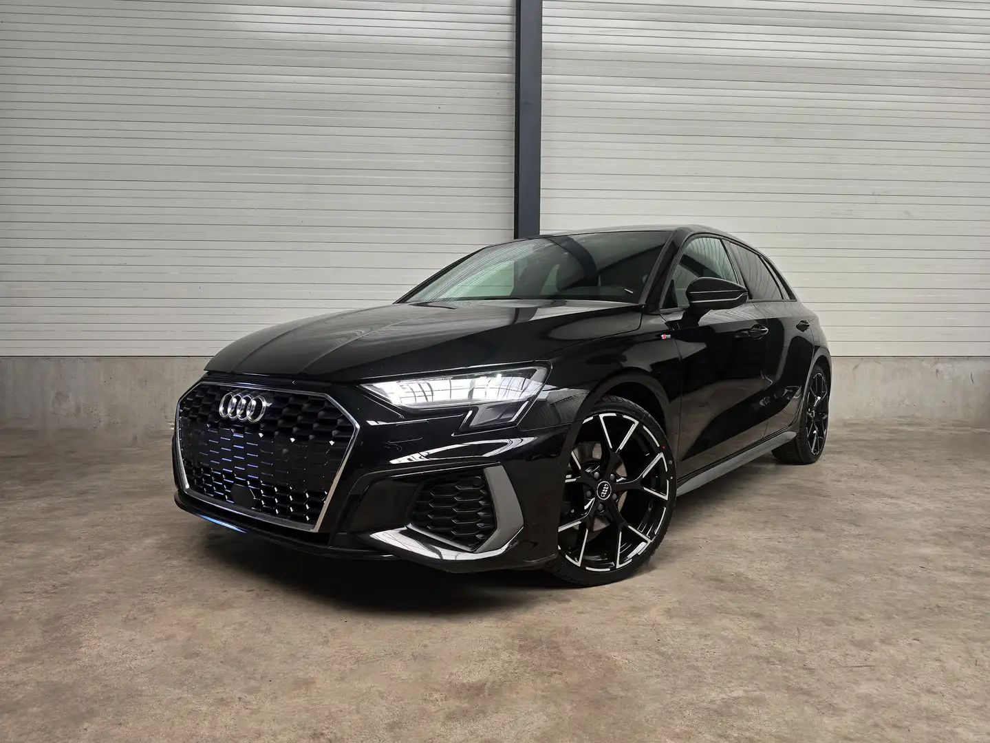 Audi A3 ✖️AUTO | S-LINE | APPLE CARPLAY | TVA ✔️ Noir - 1
