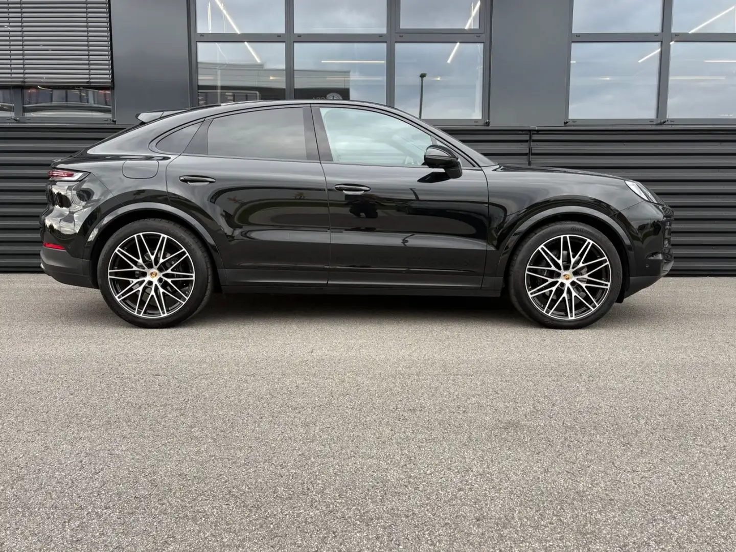 Porsche Cayenne Coupe-FACELIFT-LUFT-BOSE-HEAD UP-22`` Noir - 1