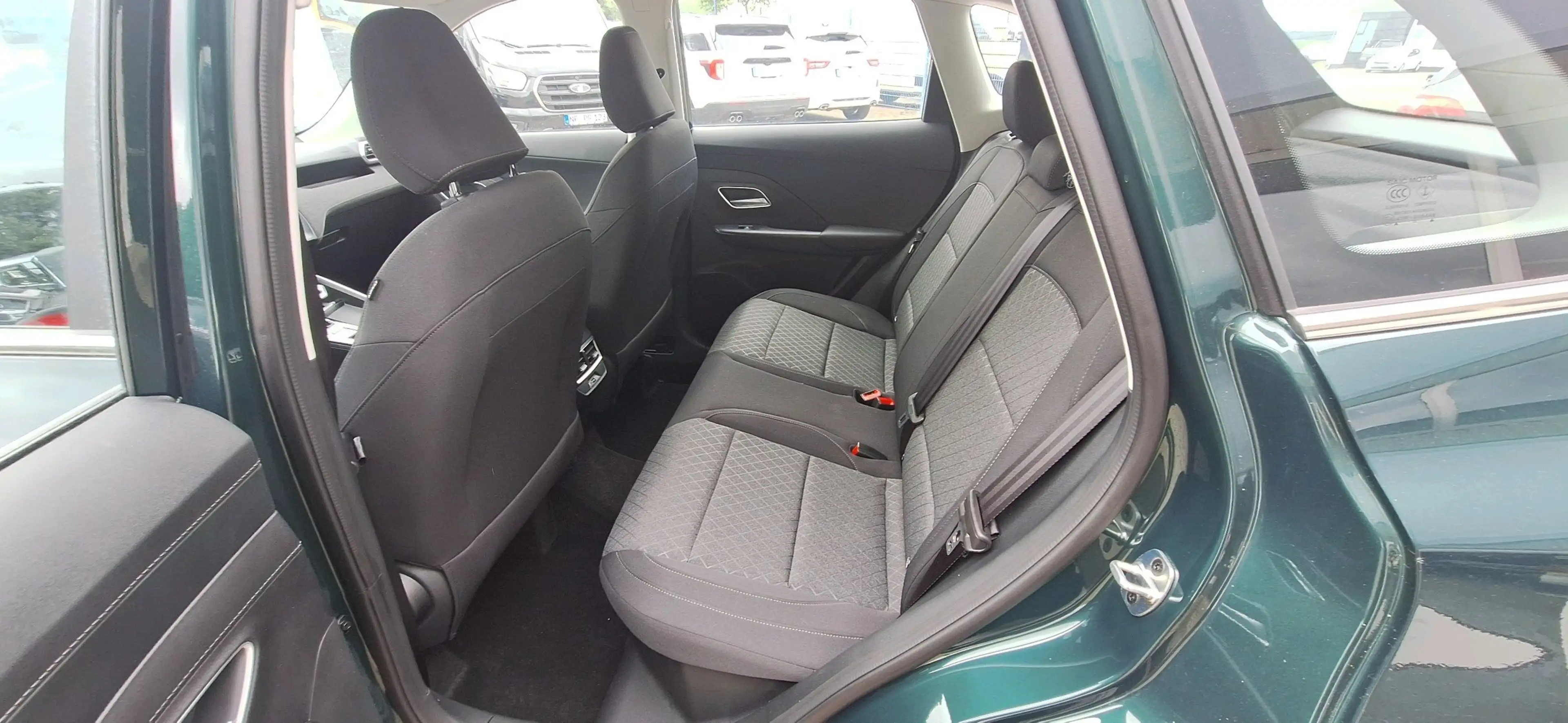 MG ZS 1.5 Hybrid+ 145 kW Comfort — photo 13