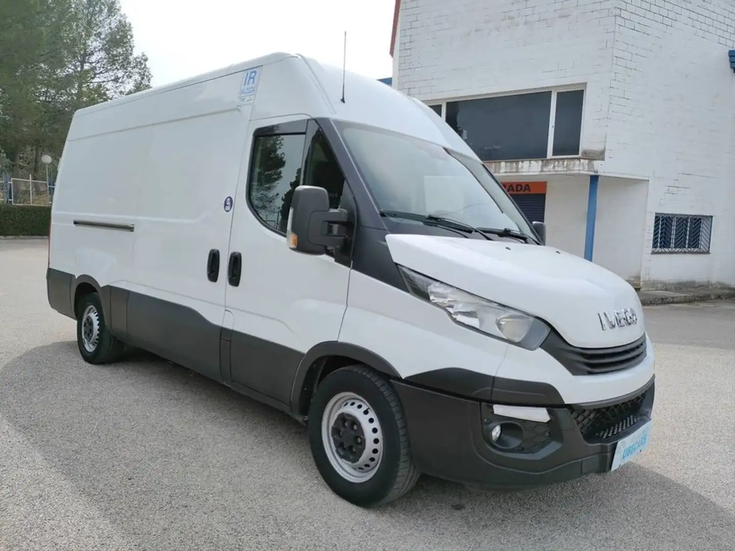 Iveco Daily 3.0 TD 35S 18 V 3520LH2 Blanco - 2