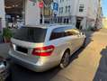 Mercedes-Benz E 220 Mercedes-Benz E 220 CDI T BlueEFFICIENCY ELEGANCE Silber - thumbnail 2
