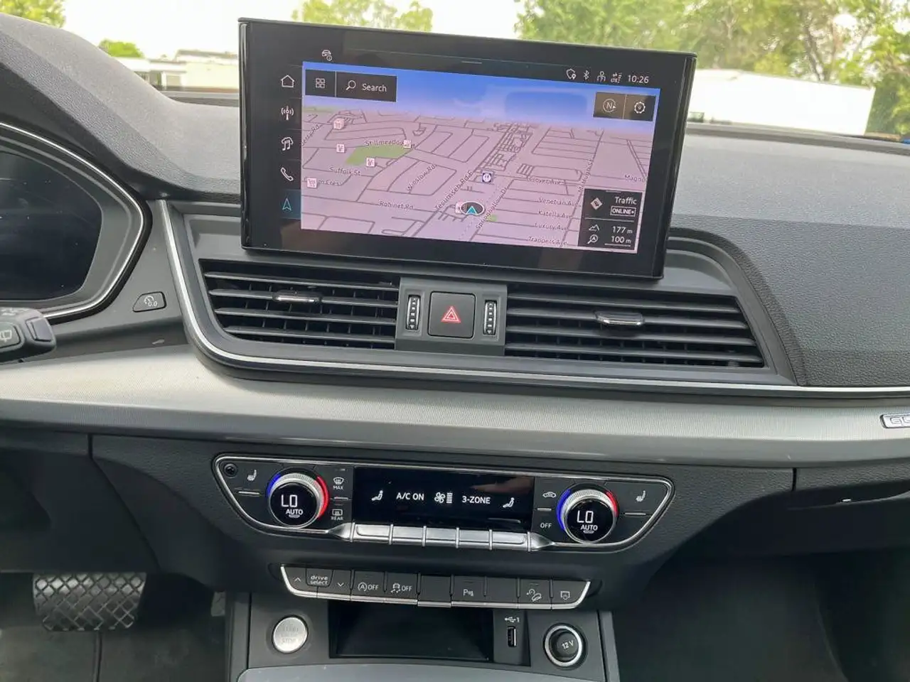 Audi Q5 снимка Audi Q5