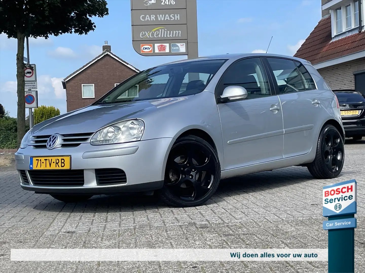 Volkswagen Golf 1.6 FSI / Org NL / Clima / 18*Inch / 5Drs Gris - 1