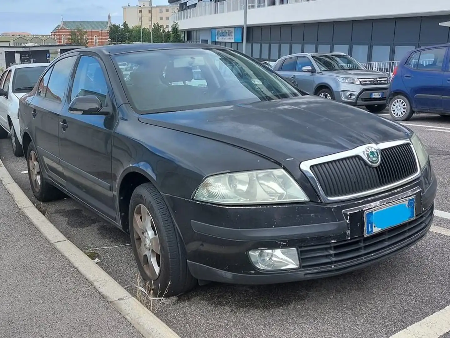 Skoda Octavia Octavia 1.6 Ambiente Nero - 2