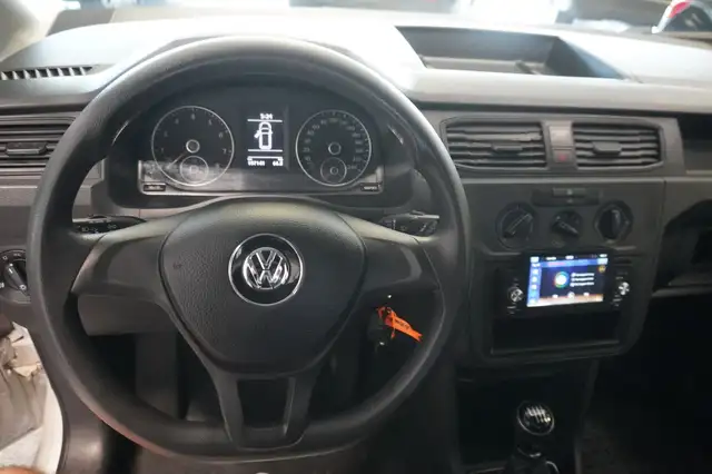 Volkswagen Caddy view 11