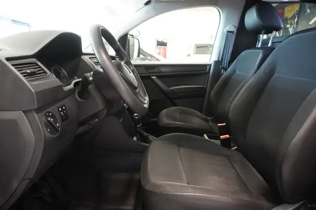 Volkswagen Caddy view 8