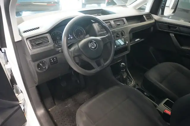 Volkswagen Caddy view 7