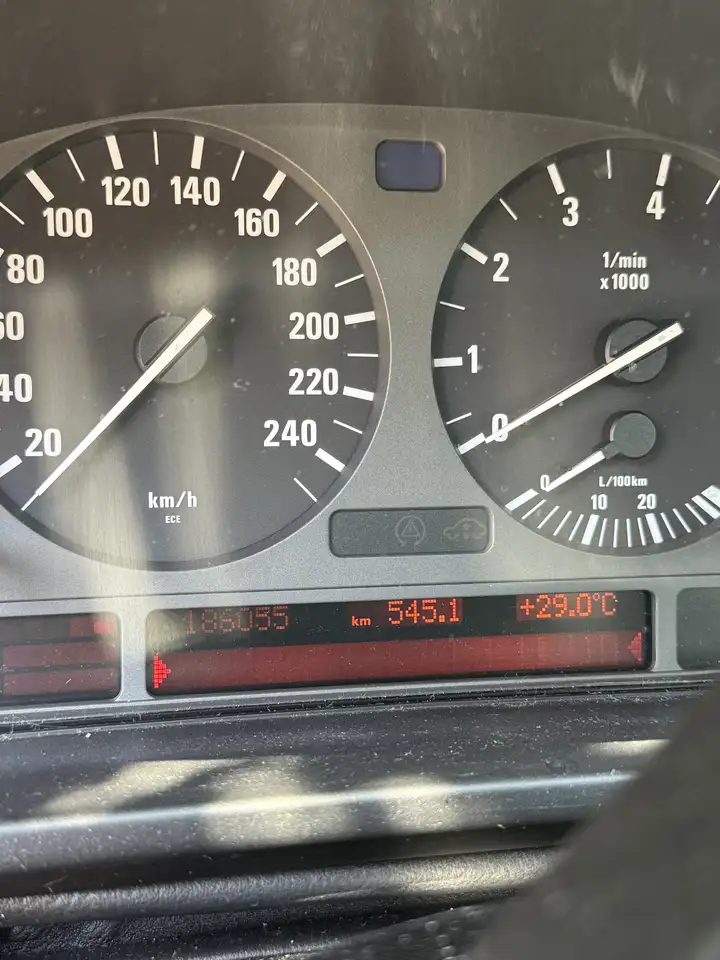 BMW 520i, foto 5