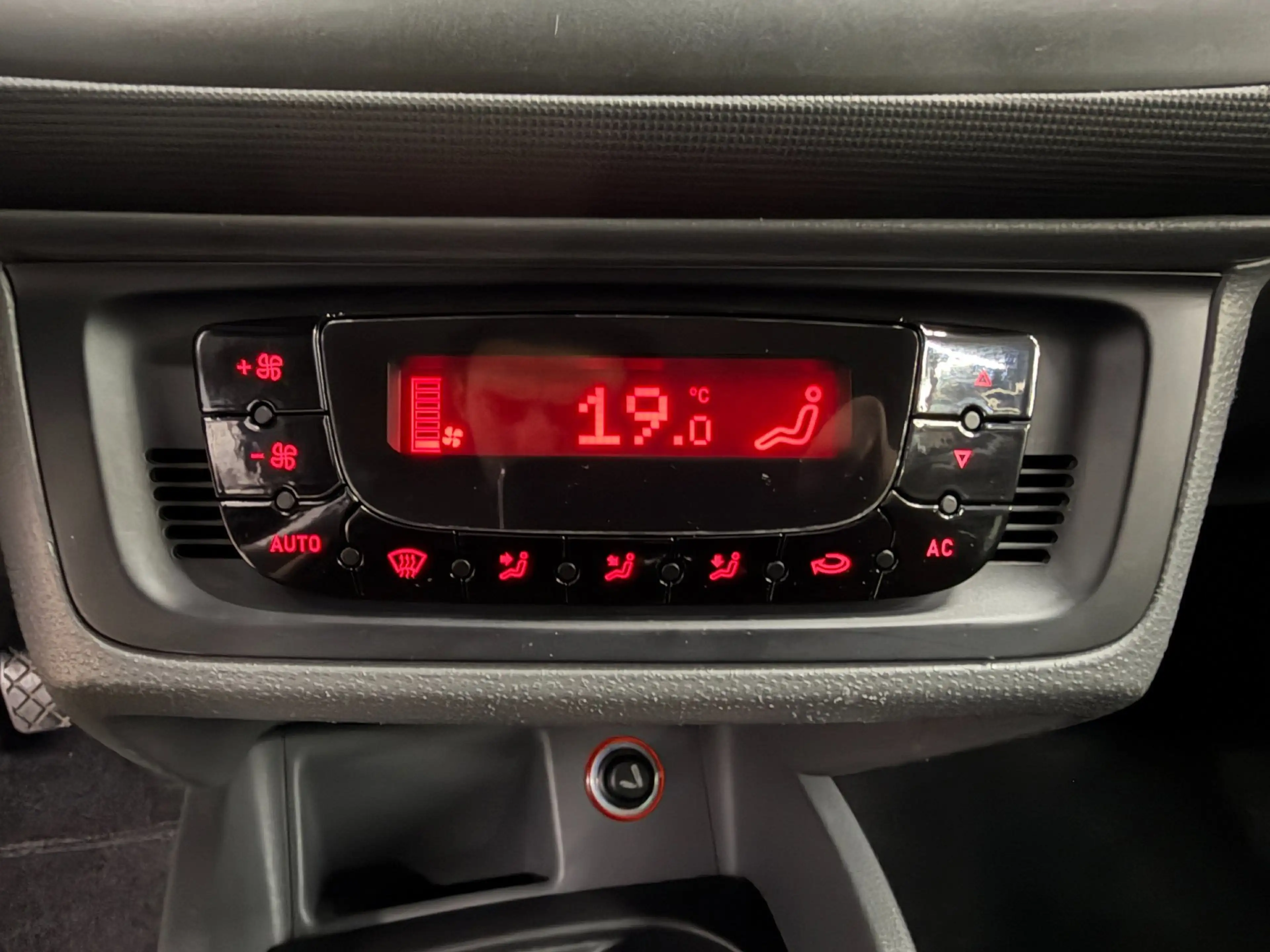SEAT Ibiza 1.2 TSI Sport ketting vervangen APK cruisecontrol — photo 15