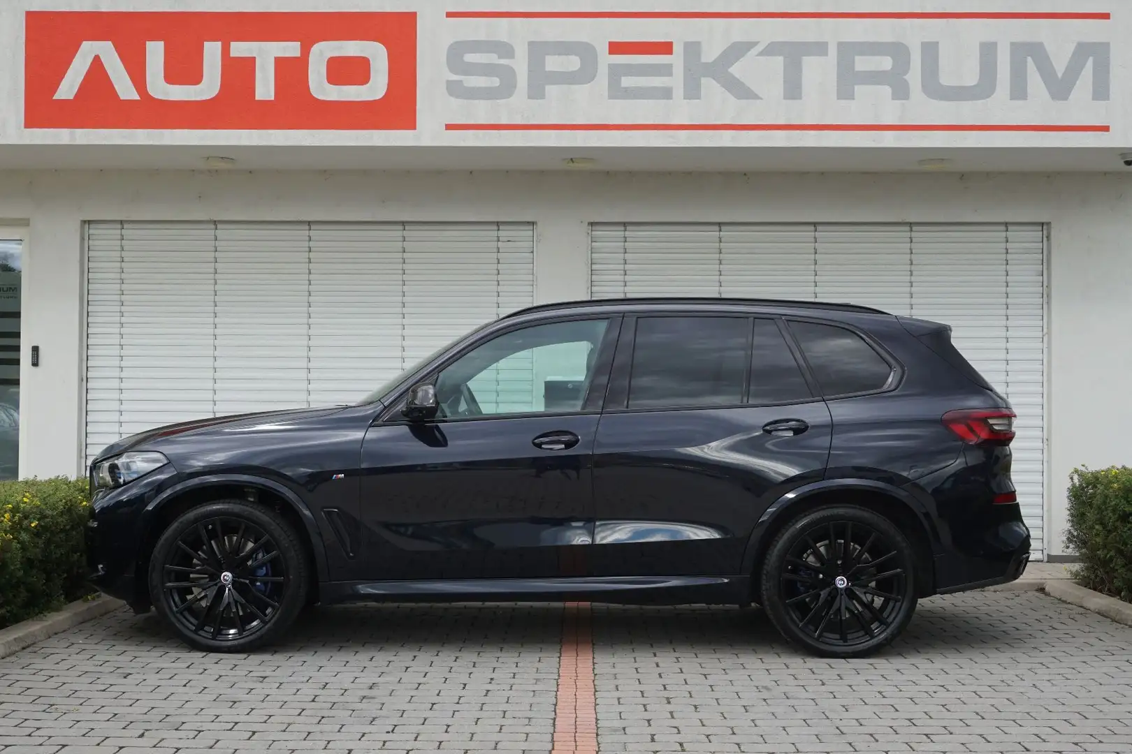 BMW X5 M M50i Aut | € 799 mtl | Standheizung | Carbon | Negru - 2