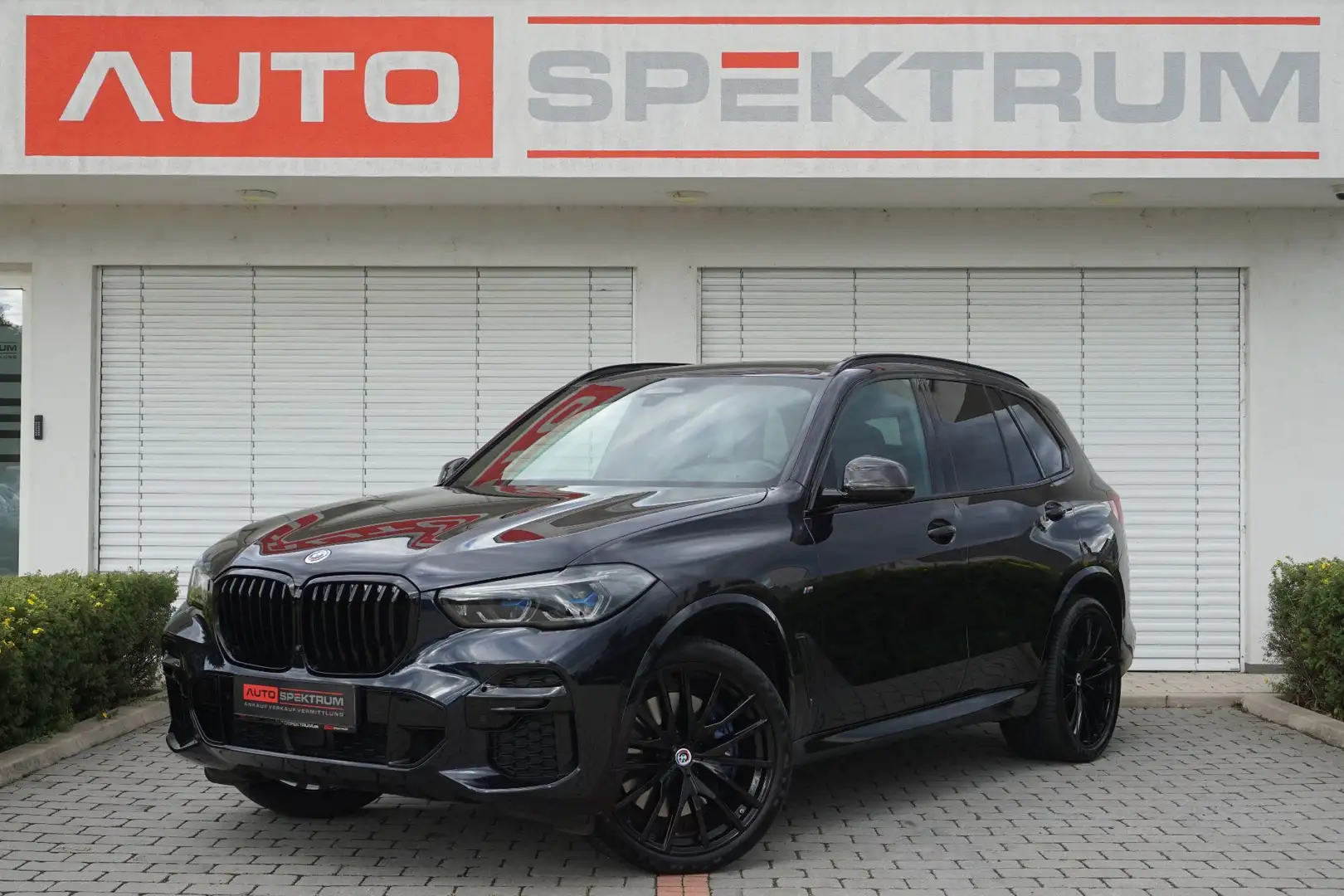 BMW X5 M M50i Aut | € 799 mtl | Standheizung | Carbon | Negru - 1