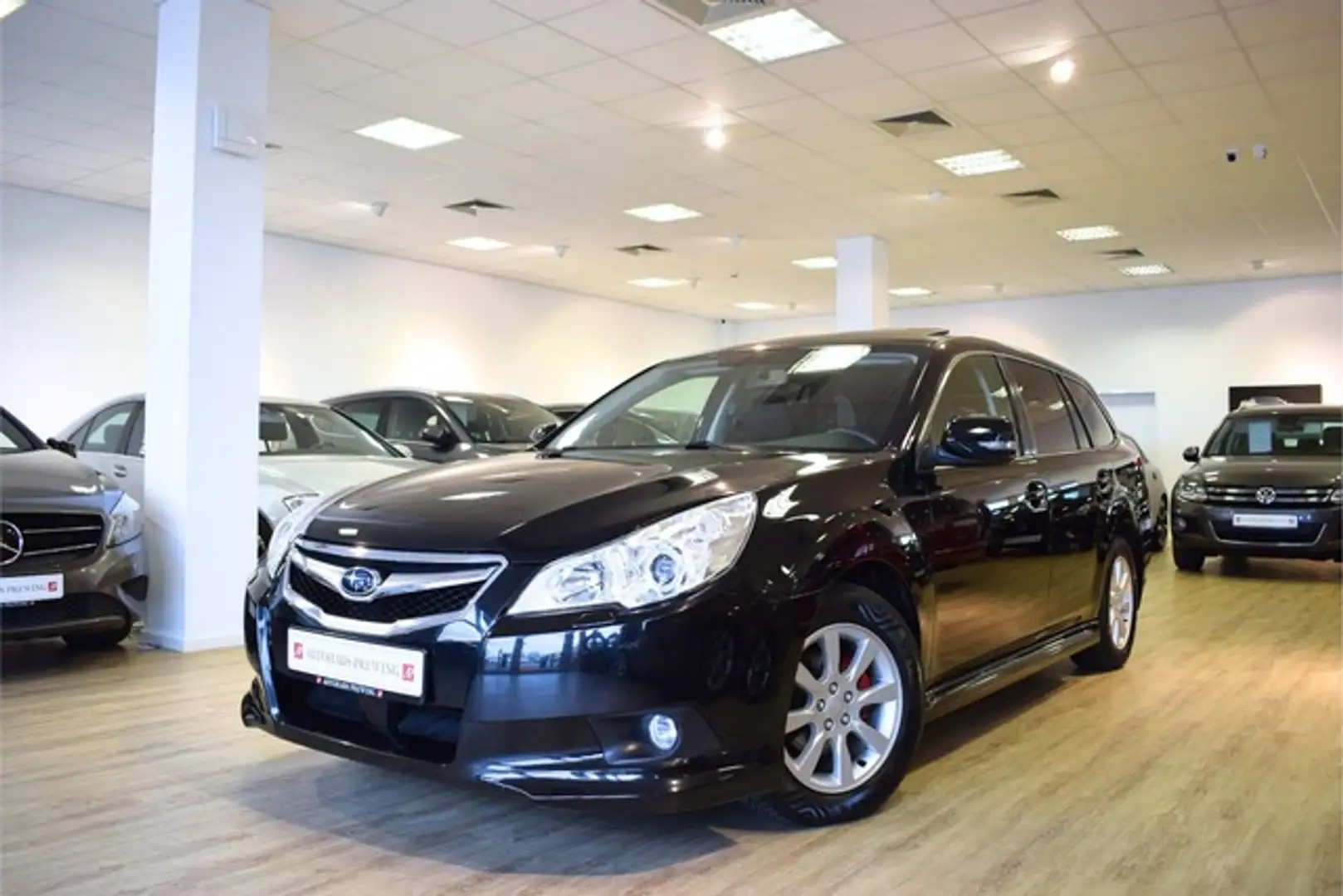 Subaru Legacy Kombi Outback 4WD/ AHK/ XENON/SCHIEBEDACH Nero - 1