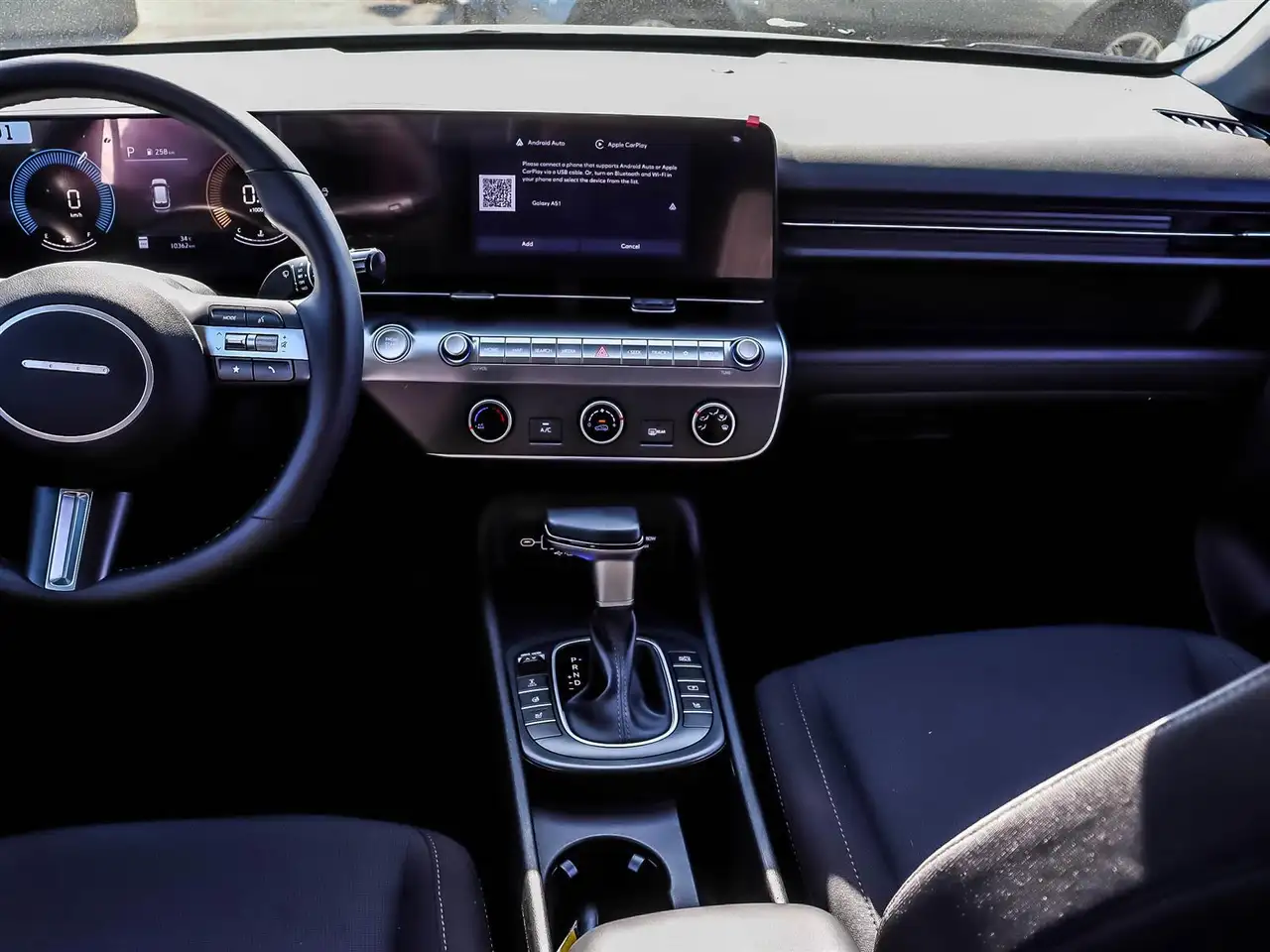 Hyundai KONA снимка Hyundai KONA