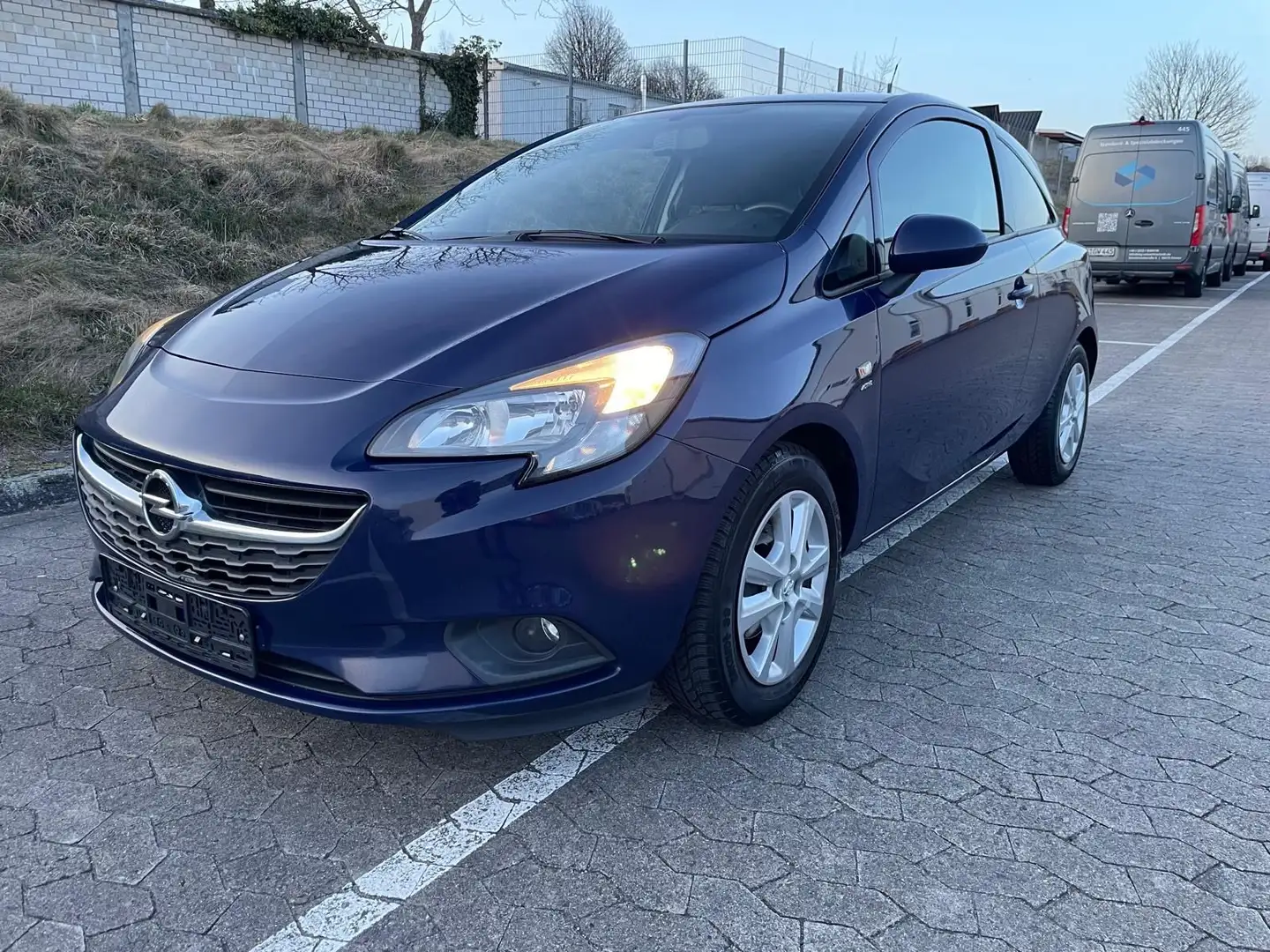 Opel Corsa E Active 1 Hand * Klima * TÜV-AU Neu Azul - 2